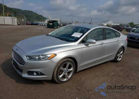 2013 Ford Fusion Se z USA, uszkodzony, nr VIN 3FA6P0H94DR199820